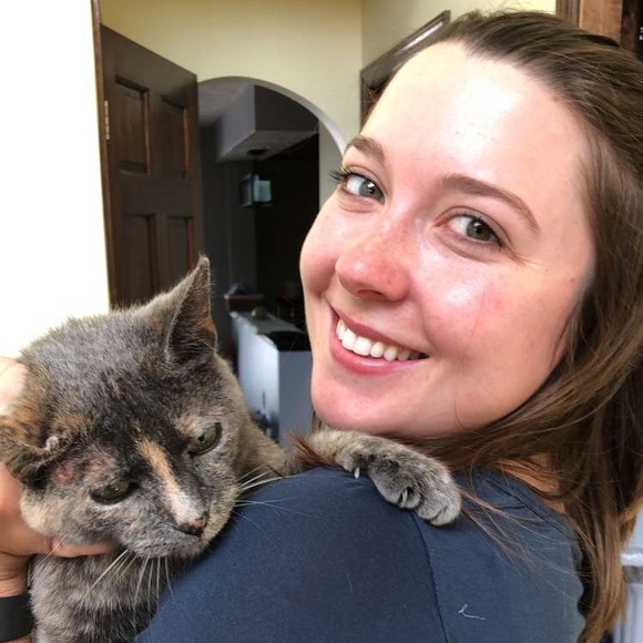 Meet your Posher, Julia - Picture 1 of 1